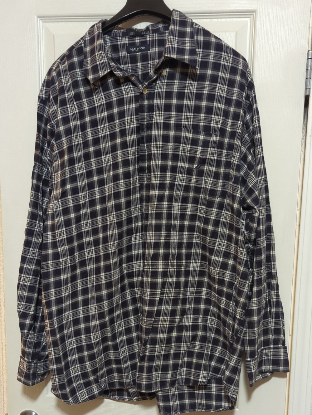 Nautica Men's Navy and White Plaid Long-Sleeve Button-Down Shirt
